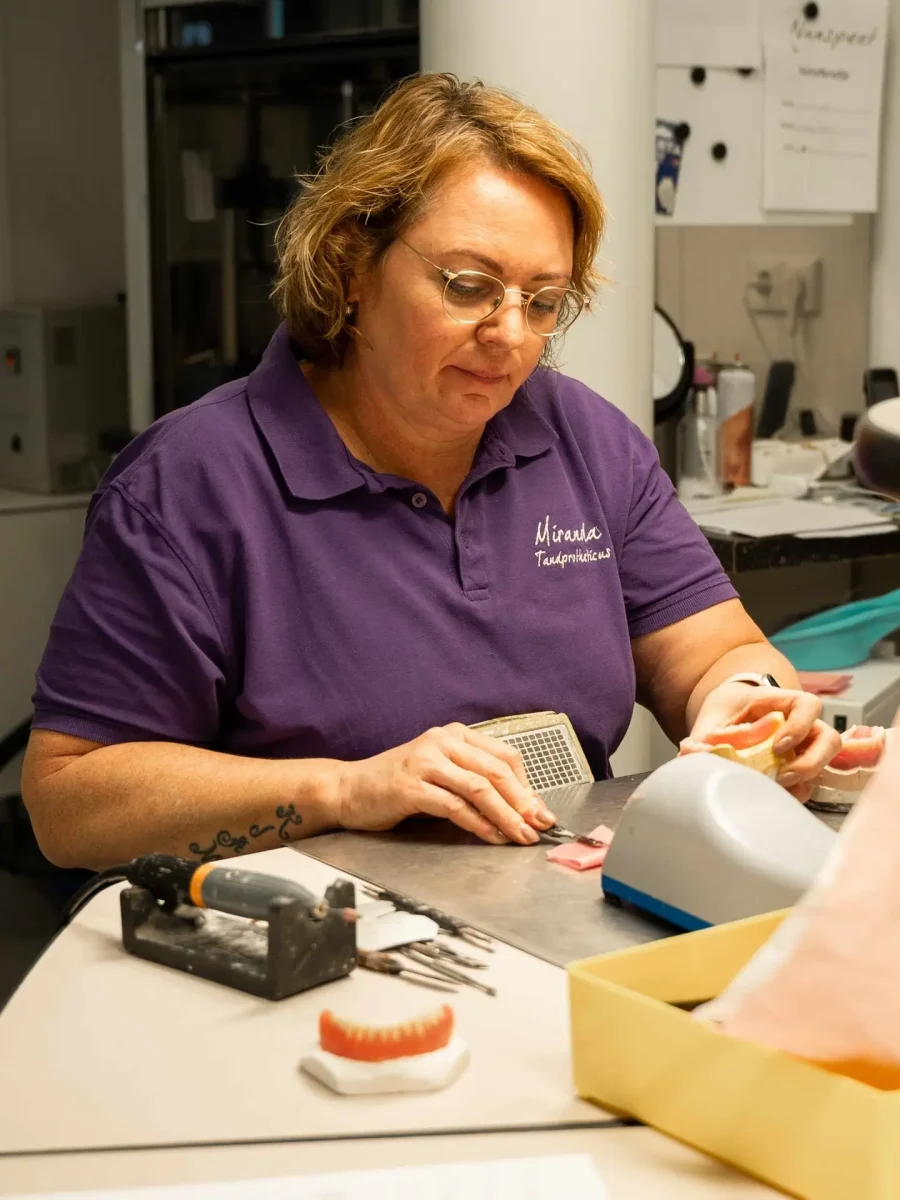 Kunstgebit opvullen nunspeet